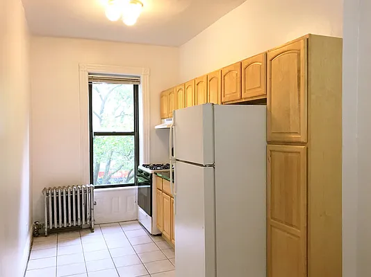 Rented by Rapid Realty Cobble Hill | media 22