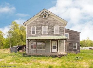 670 W River Rd, Gansevoort, NY 12831