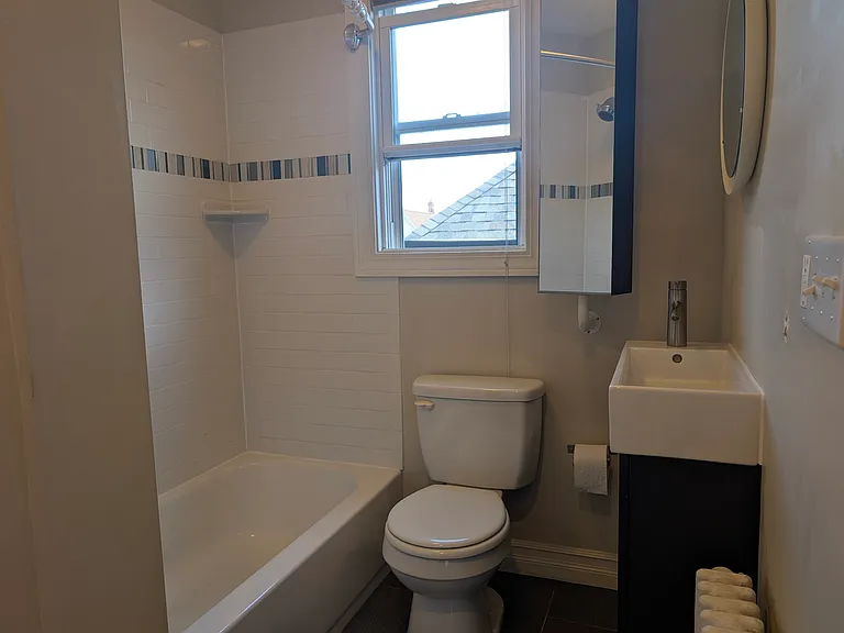 100 York St Apartments — Photo 4