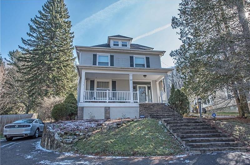 1st image of 123 Spanish Villa Dr