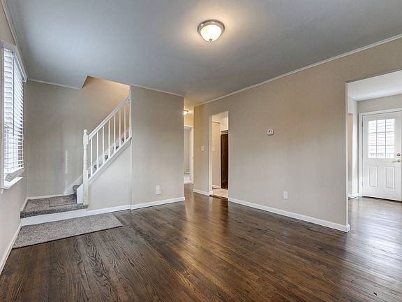 5th image of 424 Scaneateles Ave