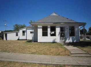 400 4th St, Adair, IA 50002