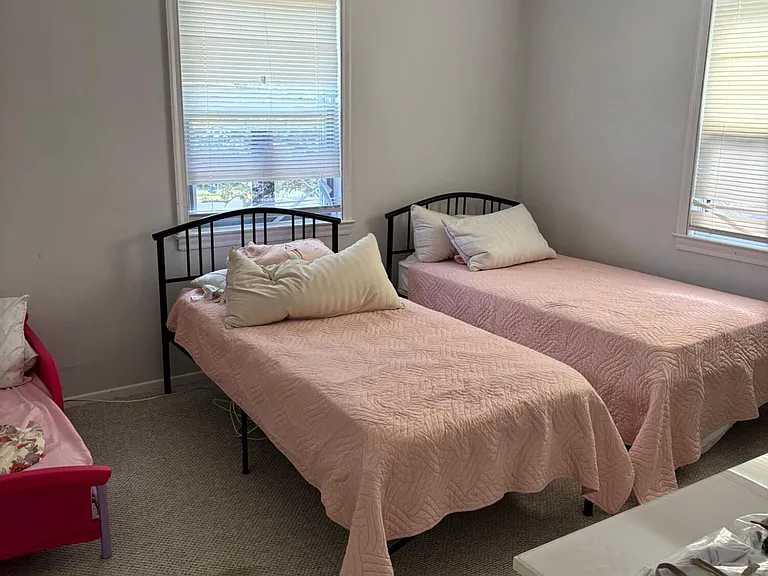 23 Campbell Ct — Photo 8
