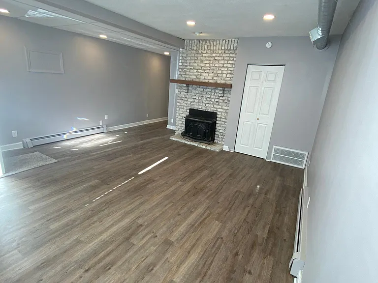 428 William St #1 — Photo 16
