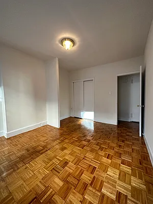 Rented by Peter R. Hungerford, LREB | media 18