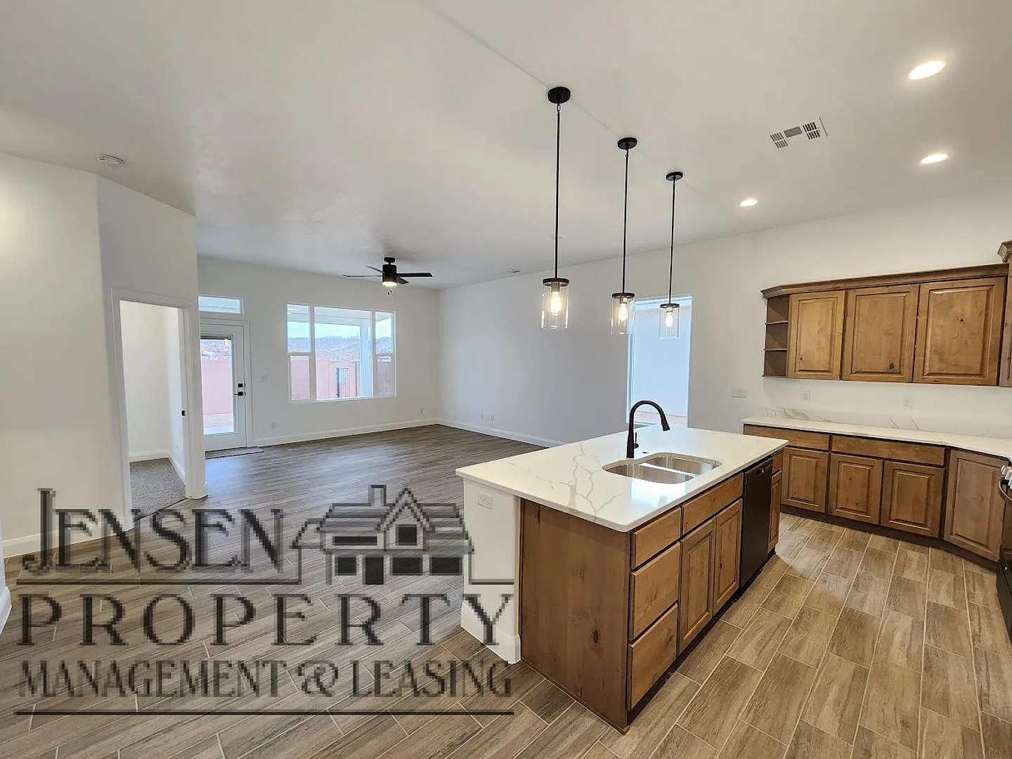Town Home in Sky Valley — Photo 3