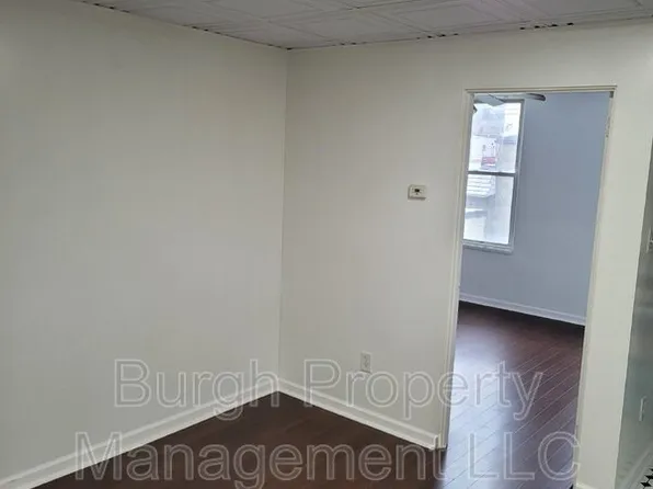 2206 Woodstock Ave APT 1, Pittsburgh, PA 15218