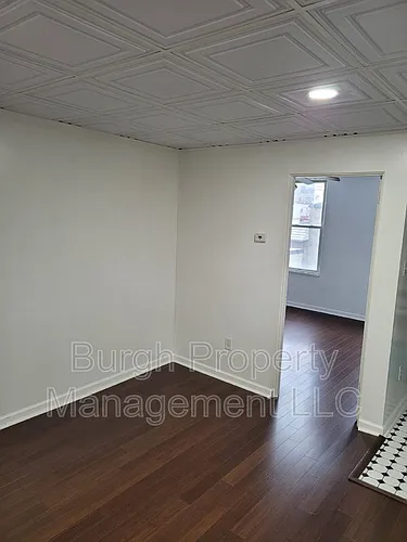 2206 Woodstock Ave #1 Photo 1