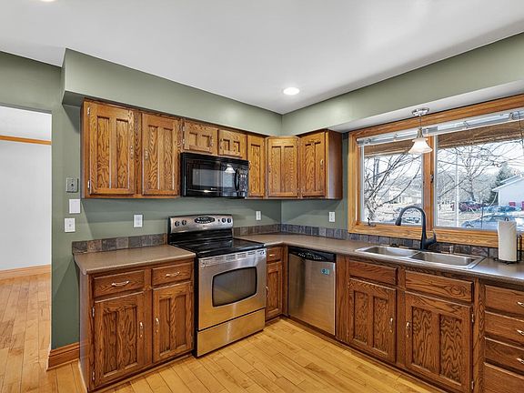 4th image of 2357 Northern Hills Ct NE