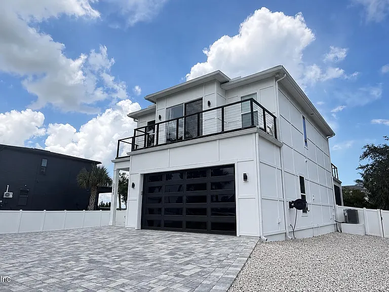 5395 Heckscher Dr — Photo 8