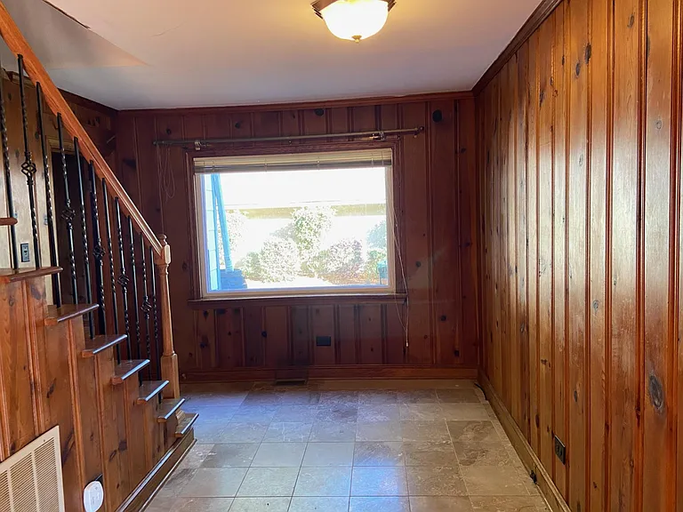 112 Fidelity St — Photo 5