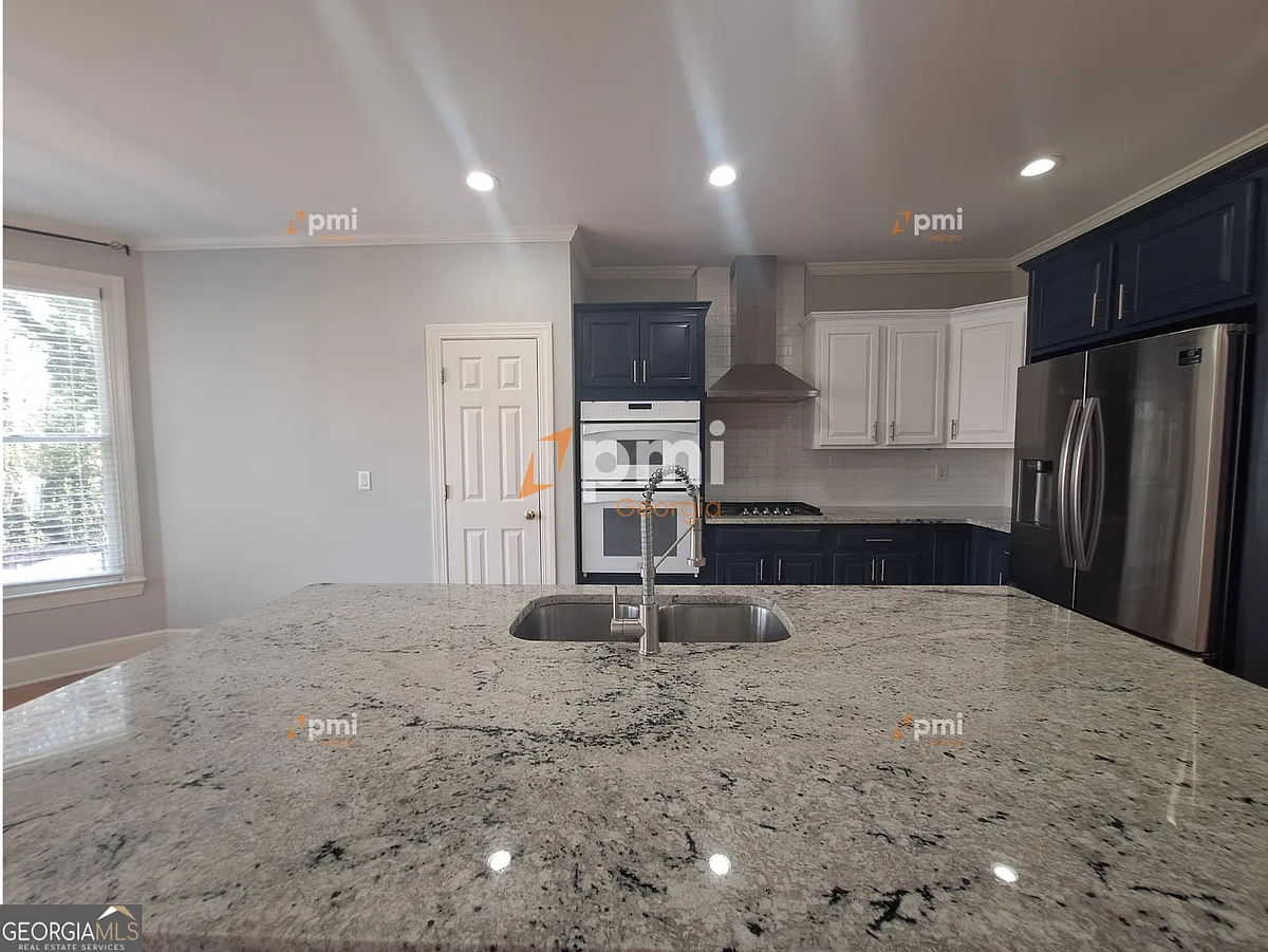 Building Photo - 508 Milledge Gate Dr SE