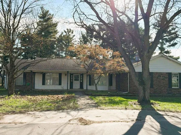 124 N George St, Medaryville, IN 47957