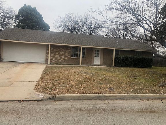 2nd image of 6208 Jennie Dr