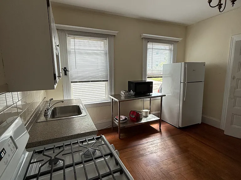 264 Gano St #1 — Photo 7