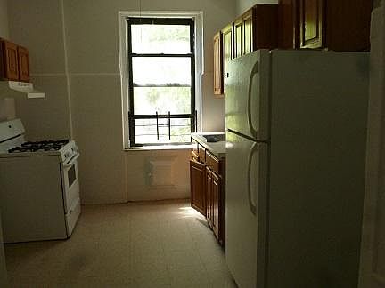 4th image of 101 Elm Ave APT 2C