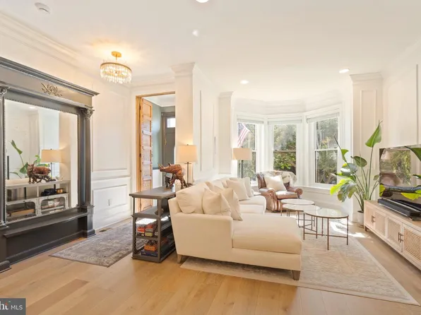 1223 Fairmont St NW, Washington, DC 20009