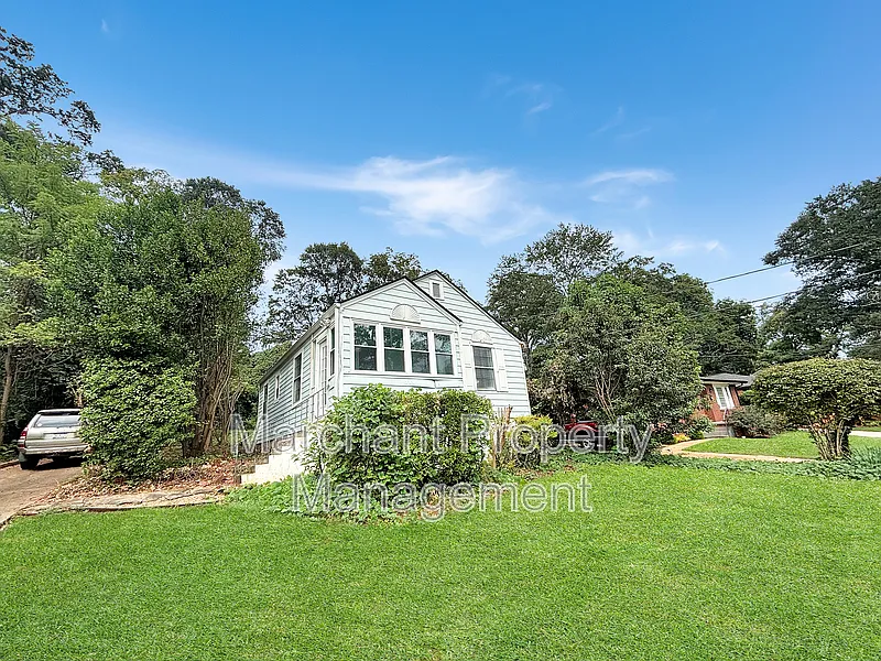 210 Ashley Ave
