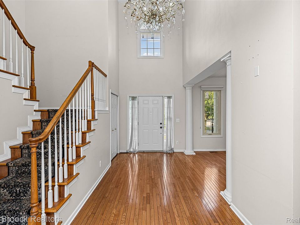 41605 Burroughs Ave, photo 8