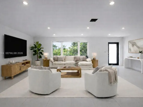 10 NW 100th St, Miami Shores, FL 33150