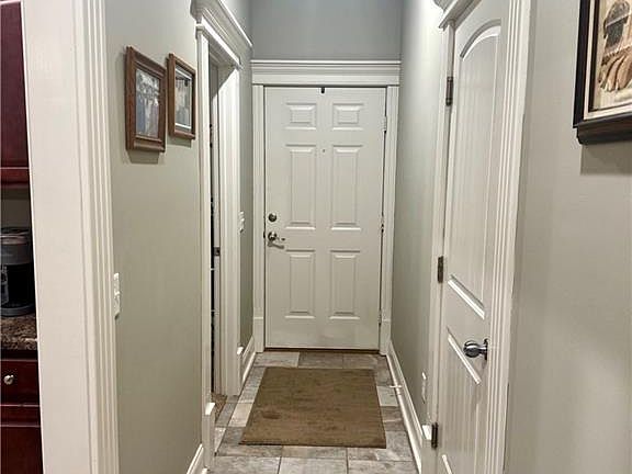 5th image of 3738 Charles St