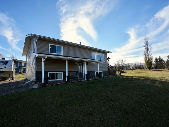 2nd image of 106 Range Road 101 #57415