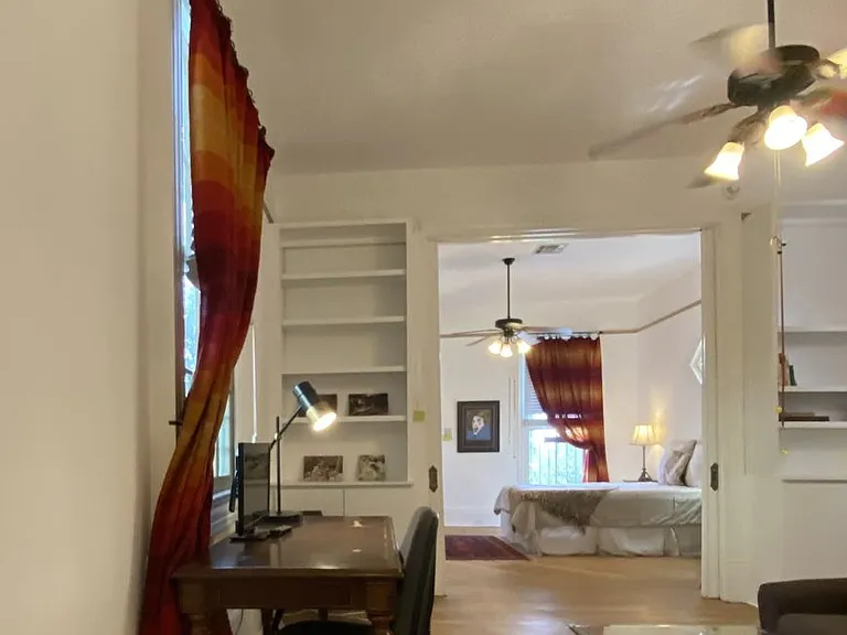 922 Adams St — Photo 4