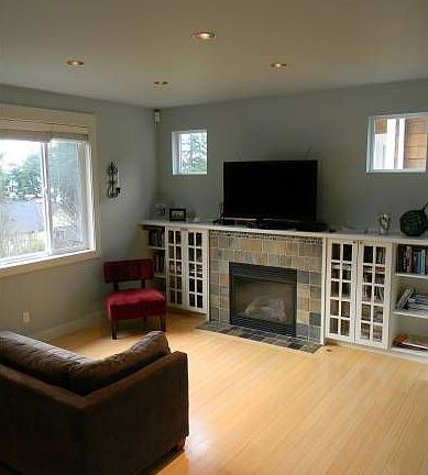 Living room w/water view