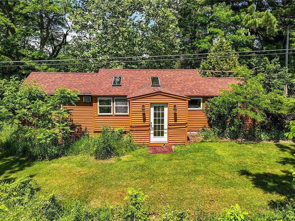 1st image of 104 Bald Hill Rd