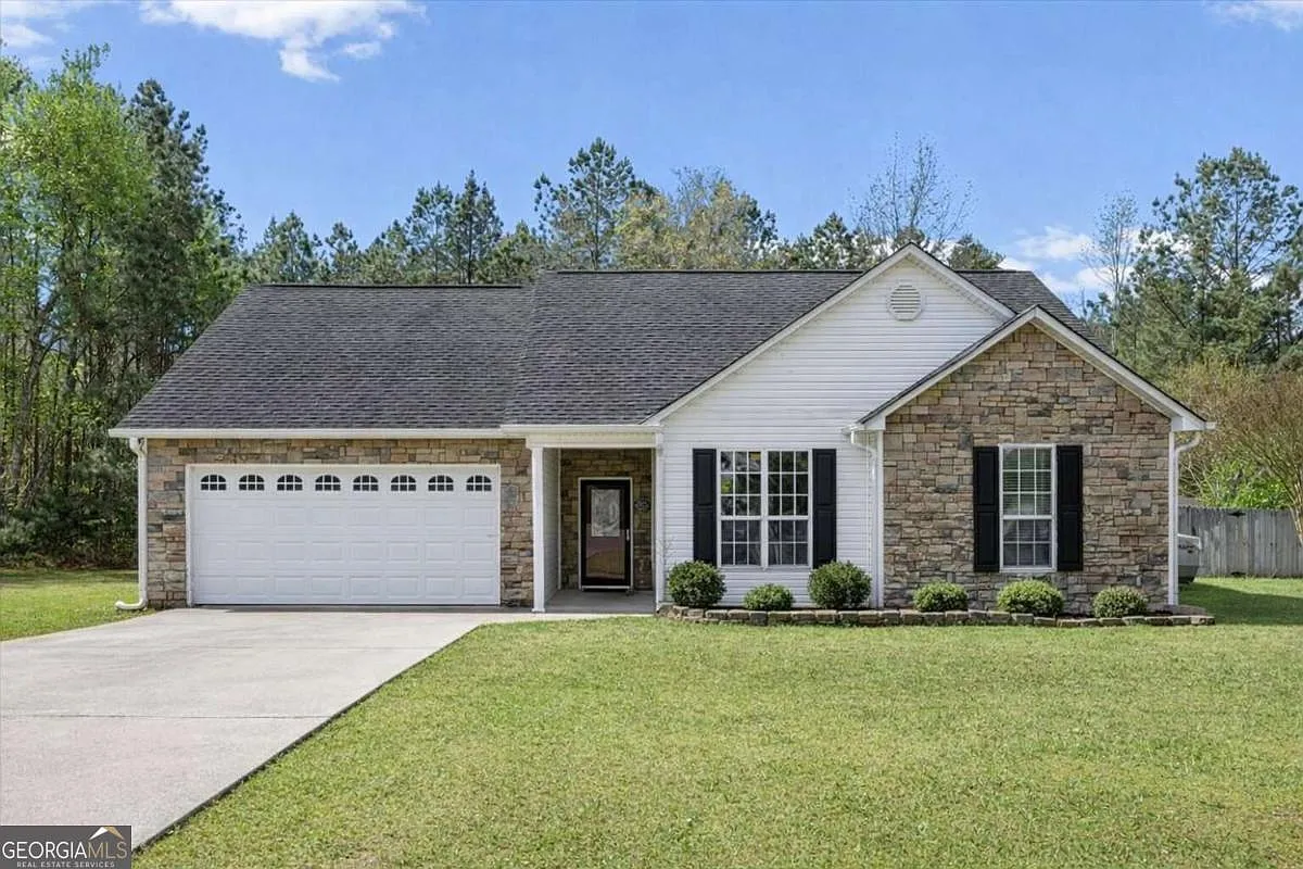 25 Brandon Ln SW photo 1