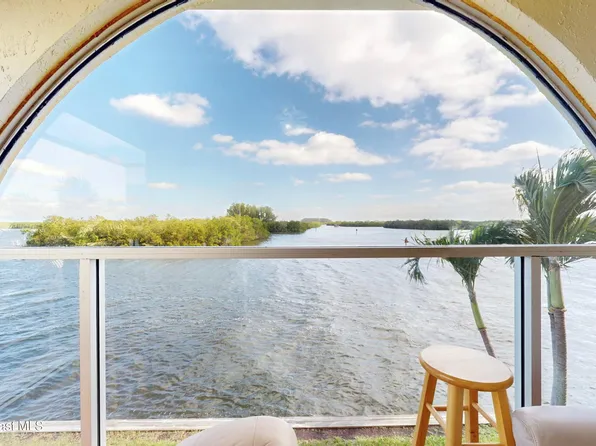 1725 Minutemen Cswy APT 201, Cocoa Beach, FL 32931