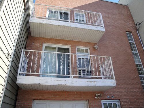 2nd image of 2539 21st St