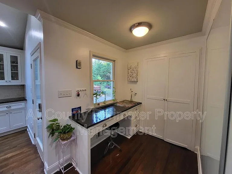 363 Indian Hills Trl — Photo 10