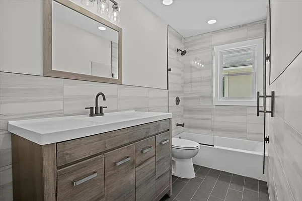 Sold by Revived Residential | media 16