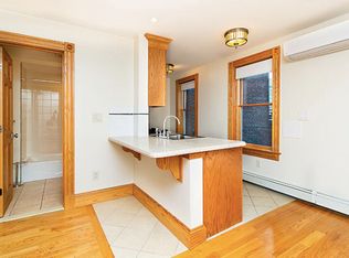 29 Phillips St APT 1, Boston, MA 02114