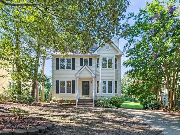 4952 Harbour Towne Dr, Raleigh, NC 27604