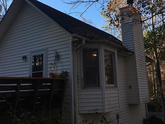 4th image of 62 Emerald Creek Dr