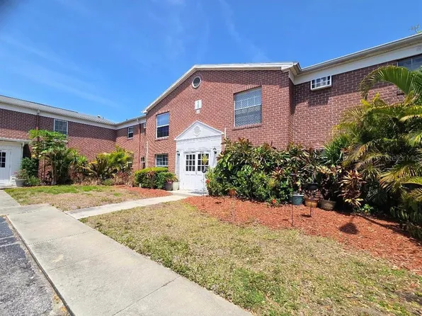 8580 9th Way N APT A, Saint Petersburg, FL 33702