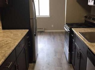 1118 Ann St APT 9, Madison, WI 53713