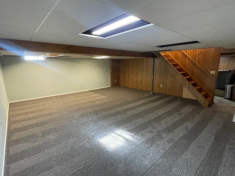 17514 Calhoun St — Photo 14