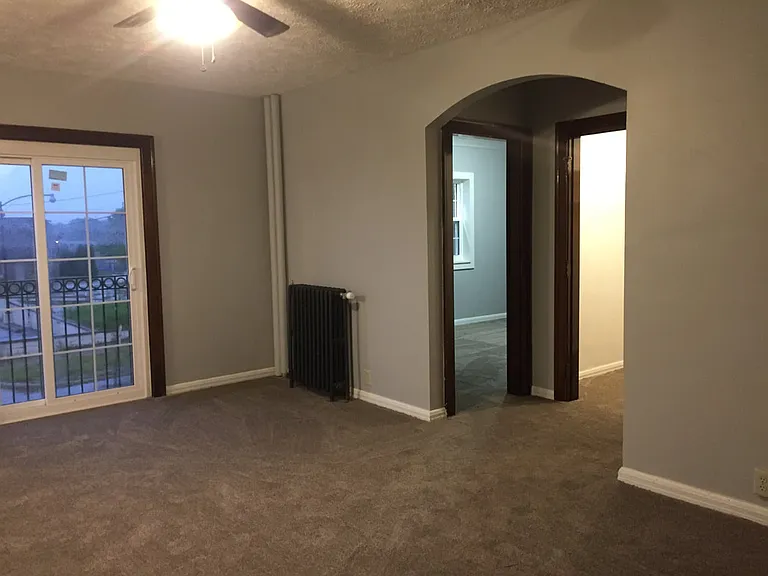 Beverly Terrace Apartments — Photo 5