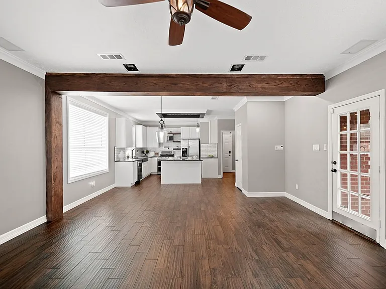 1207 Wildewood Ct — Photo 17