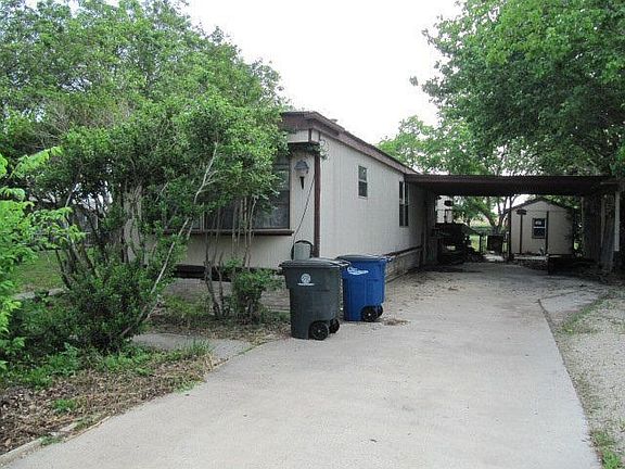 3rd image of 938 Hueco Dr