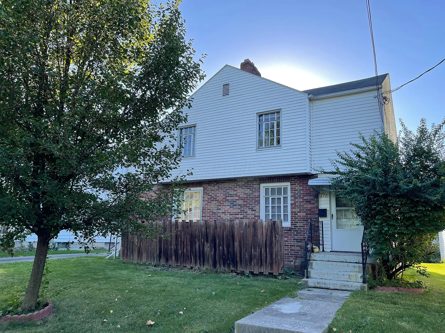 377 S Greenwood St photo 1