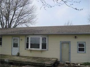 1269 Dill Rd NE, Bloomingburg, OH 43106