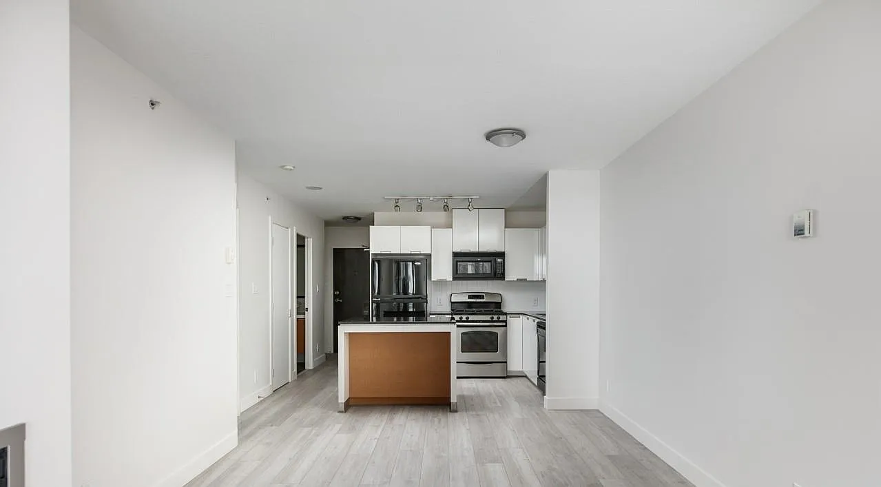 1 bed, 700 sqft, $2,900 — Photo 1