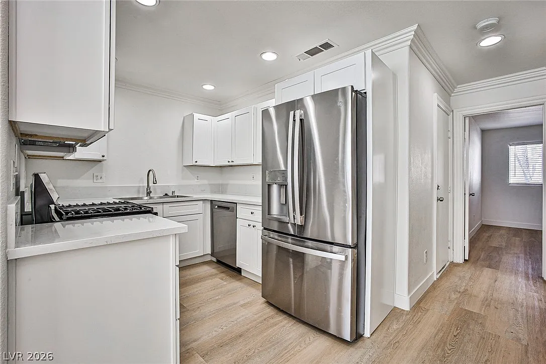 2 bed, 2.0 bath, 1089 sqft, $1,550 — Photo 4
