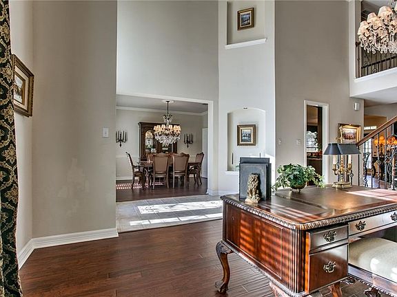 5th image of 15108 Savannah Heights Dr