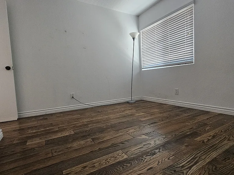 2060 E 5th St — Photo 5