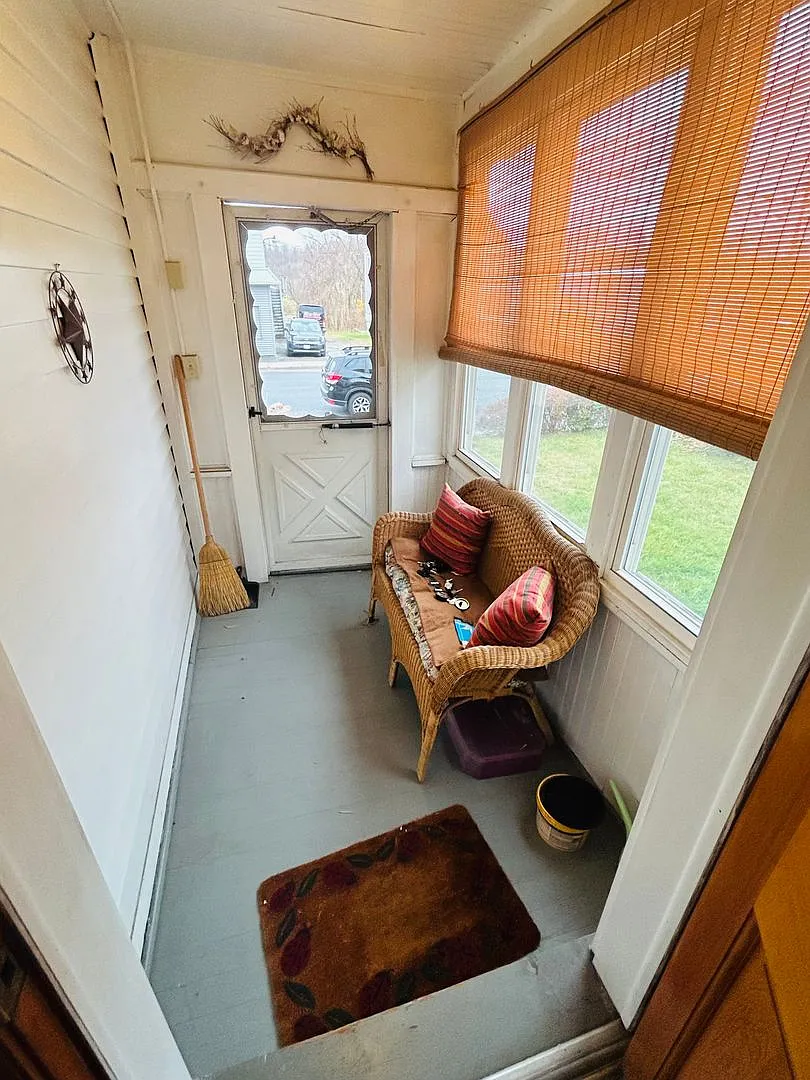 PM 219 W Main St — Photo 4
